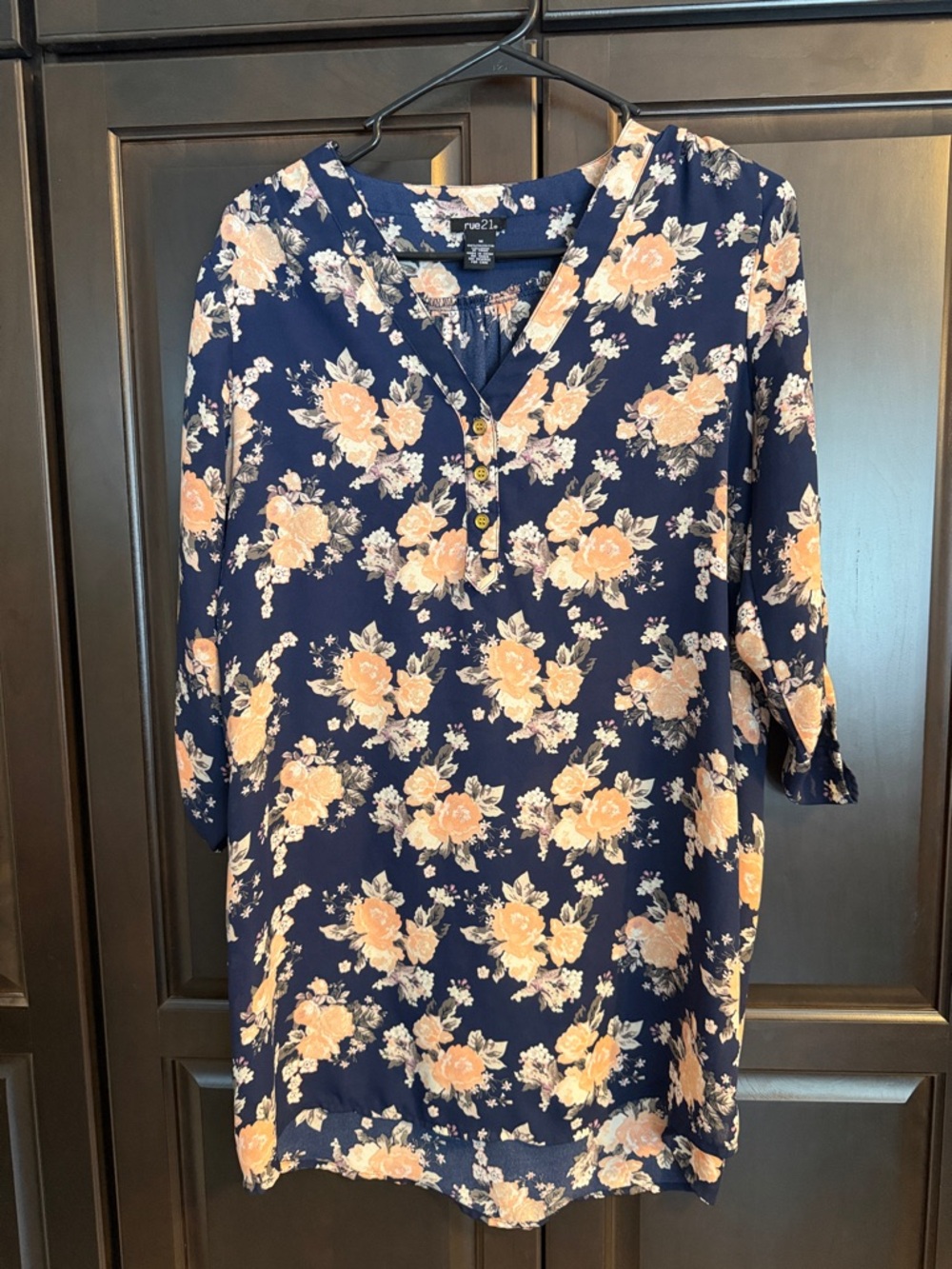 Rue21 Navy and Peach Floral V-Neck Tunic